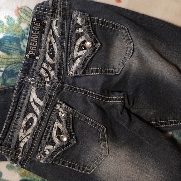 Like new premiere skinny jeans - Picture 2 of 4